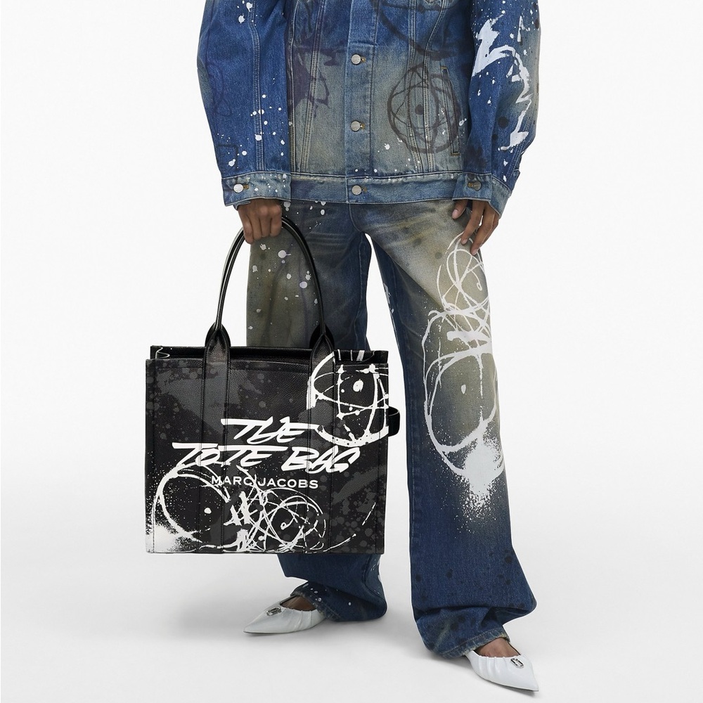 RARE MARC JACOBS X FUTURA LARGE LEATHER TOTE